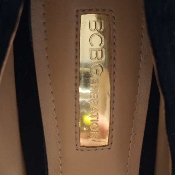 Shoes - Picture 2 of 3